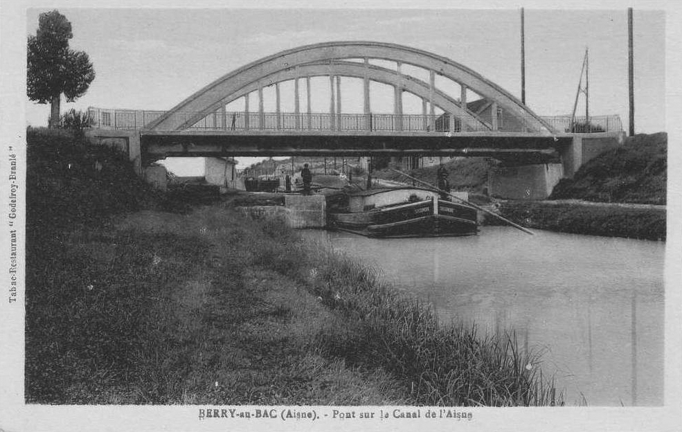 Berry au Bac Pont 1.jpg