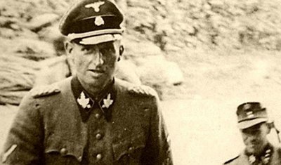 hans-1200x703.jpg