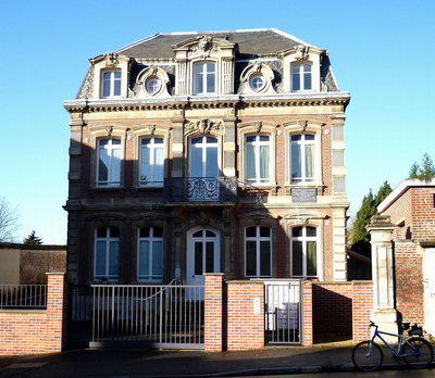 stèle geudelin 1.jpg