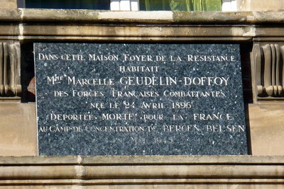 stèle geudelin 2.jpg