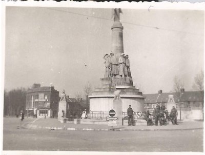 Photographie allemande. Place Foch.jpg