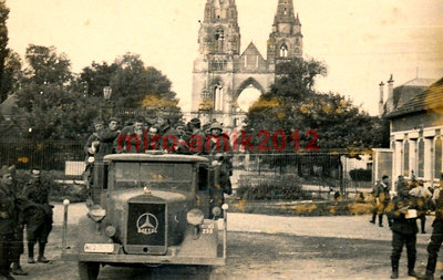 Gefangenen transport in Soissons.jpg