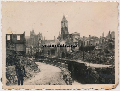 Amiens Rue Basse des Tanneurs 1940.jpg