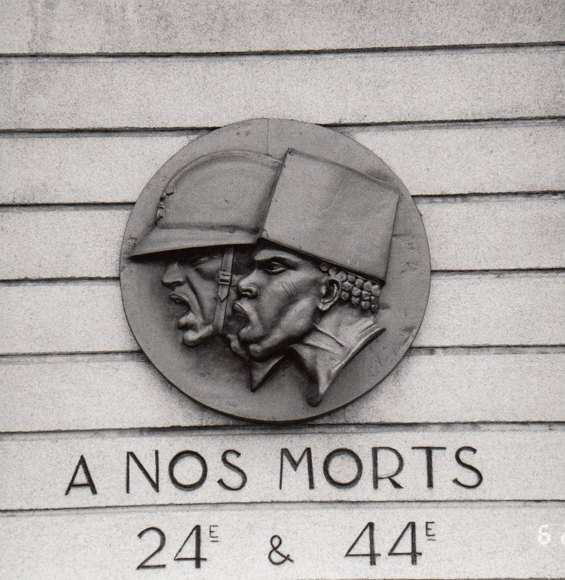 Monument Perpignan 1952.2.jpg