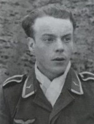 T85 - Lt UNZEITIG Robert StabIII-JG26 (1920 12-04-1942) T85.jpg
