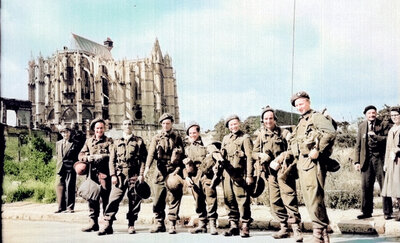 Les libérateurs anglais - 30 août 1944.jpg
