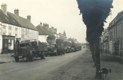 Convoi LW sur Beauvais - rue de Clermont.jpg