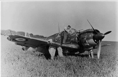 GC III-10 Adj MULLER abandonné sur panne Etrepois 02.jpg