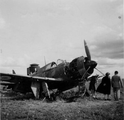 bloch 151 n° 100 Laon-Couvron - 8.jpg