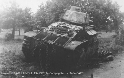 RENAULT D2 n° 2015 RIVOLI à Auneuil - 2.jpg