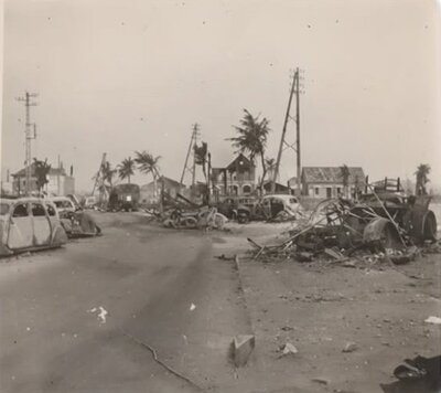 Peronne route de Bapaume mai 1940.jpg